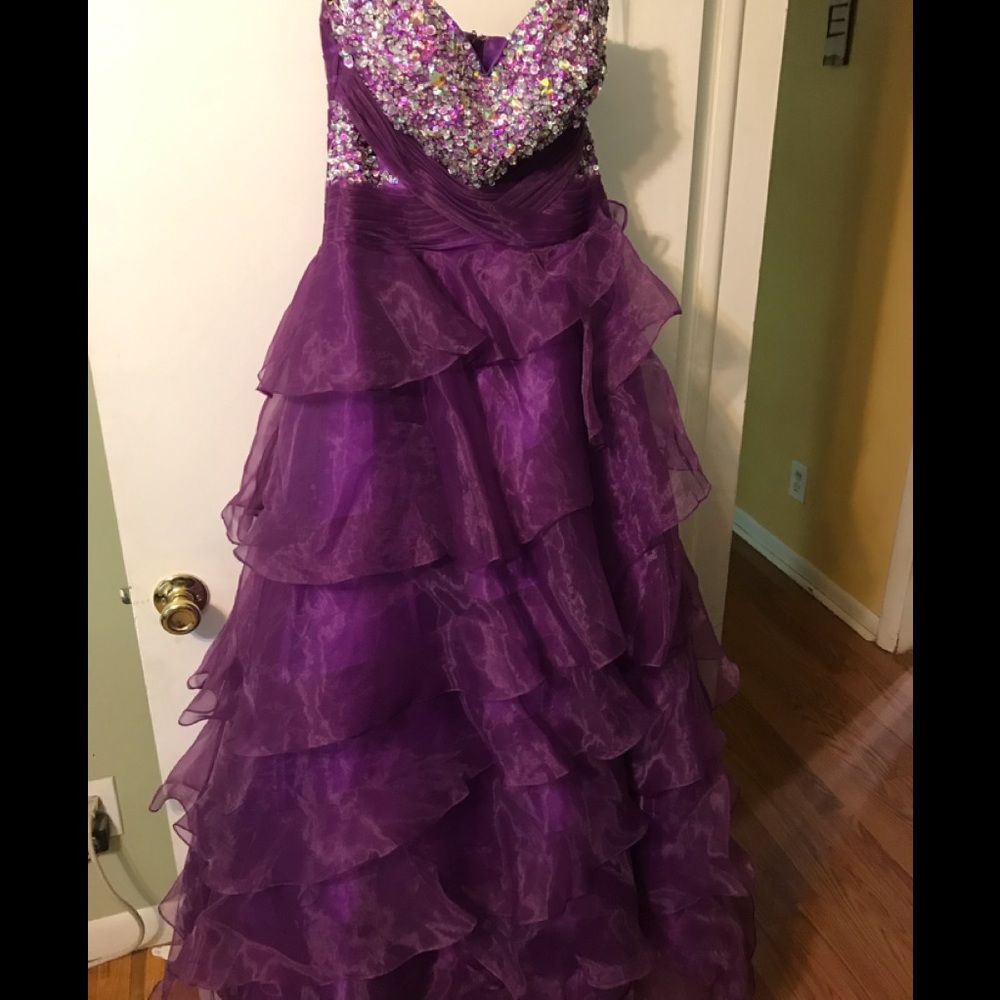 Size 10 long Glamour by Terani